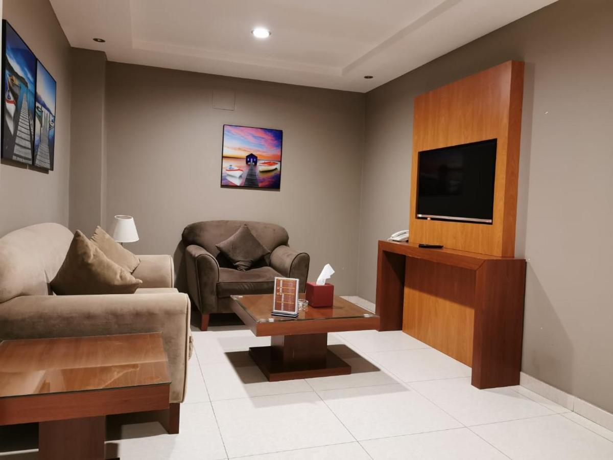 Ashbonh Hotel Suites Riyadh Exteriör bild