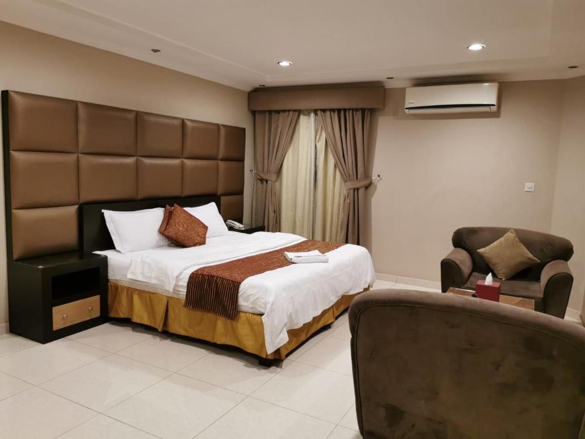 Ashbonh Hotel Suites Riyadh Exteriör bild