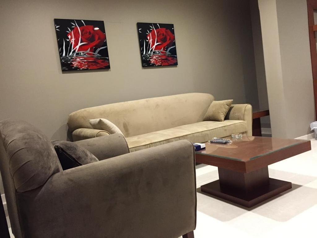 Ashbonh Hotel Suites Riyadh Exteriör bild